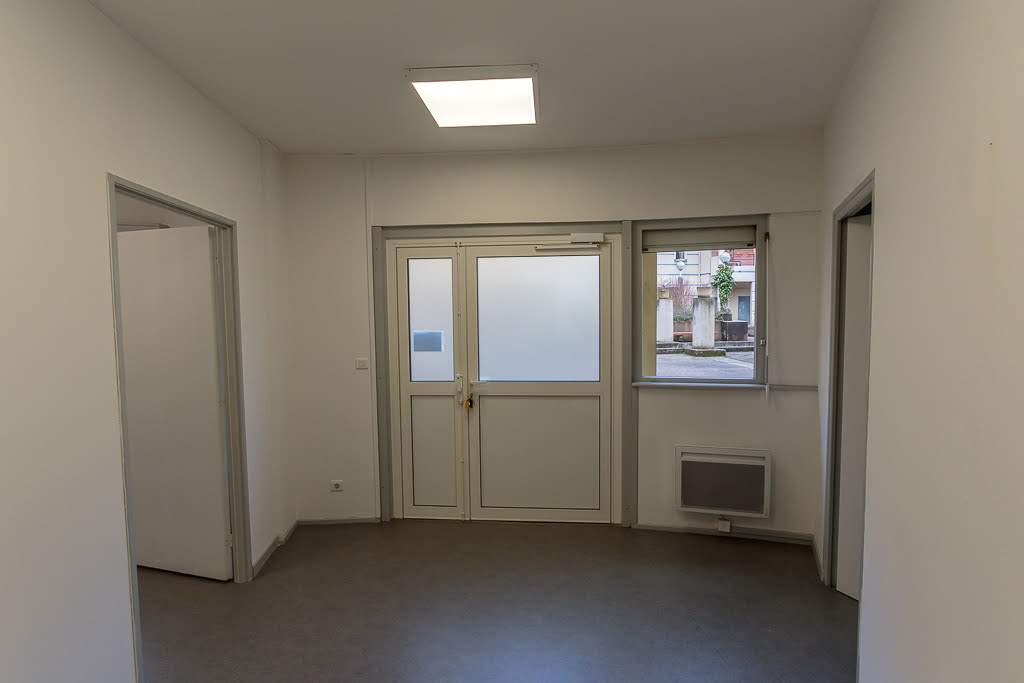 Local professionnel - 20 Rue Gaston Defferre, Belfort