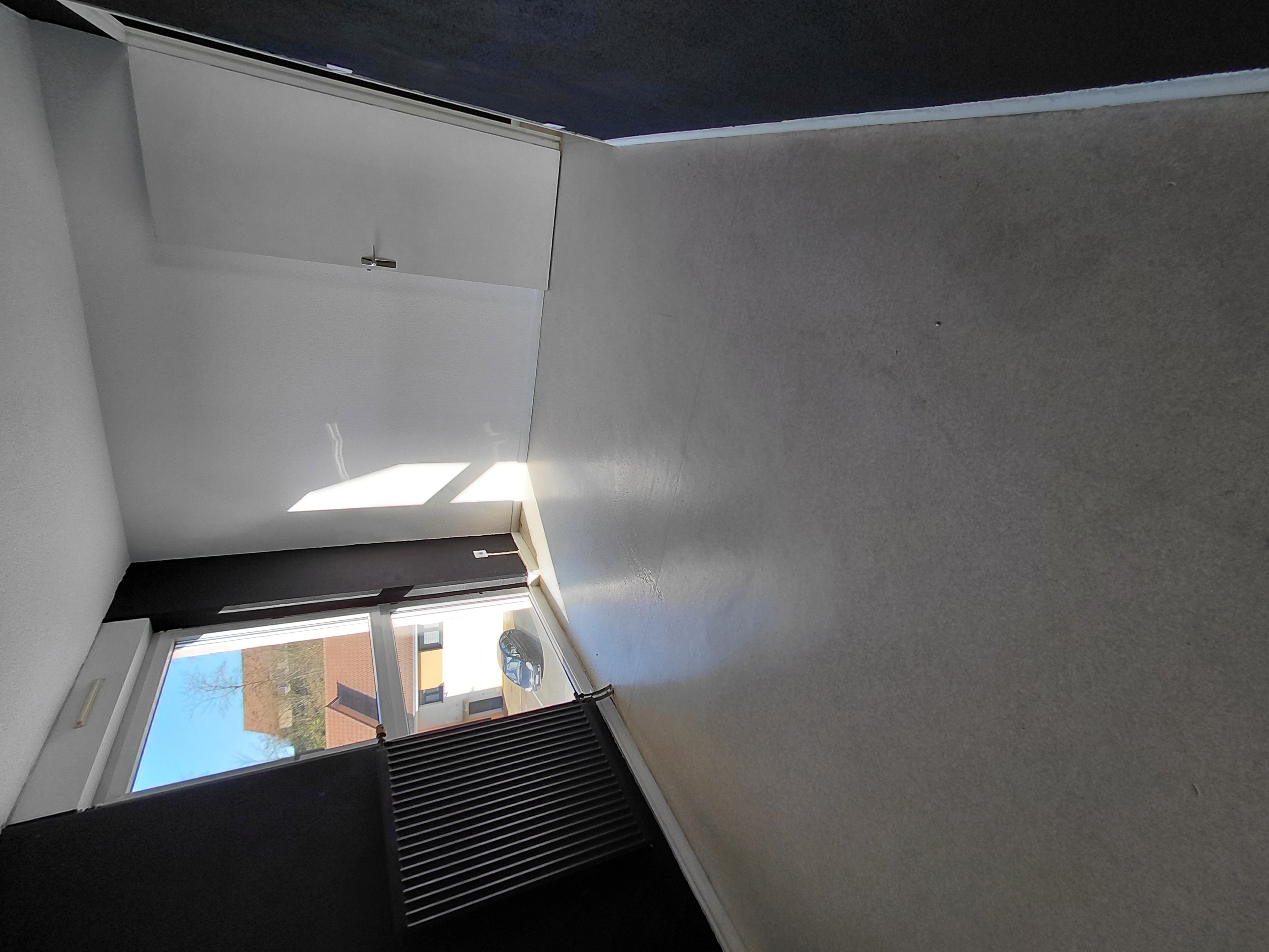 3 Place André Lorentz, Delle