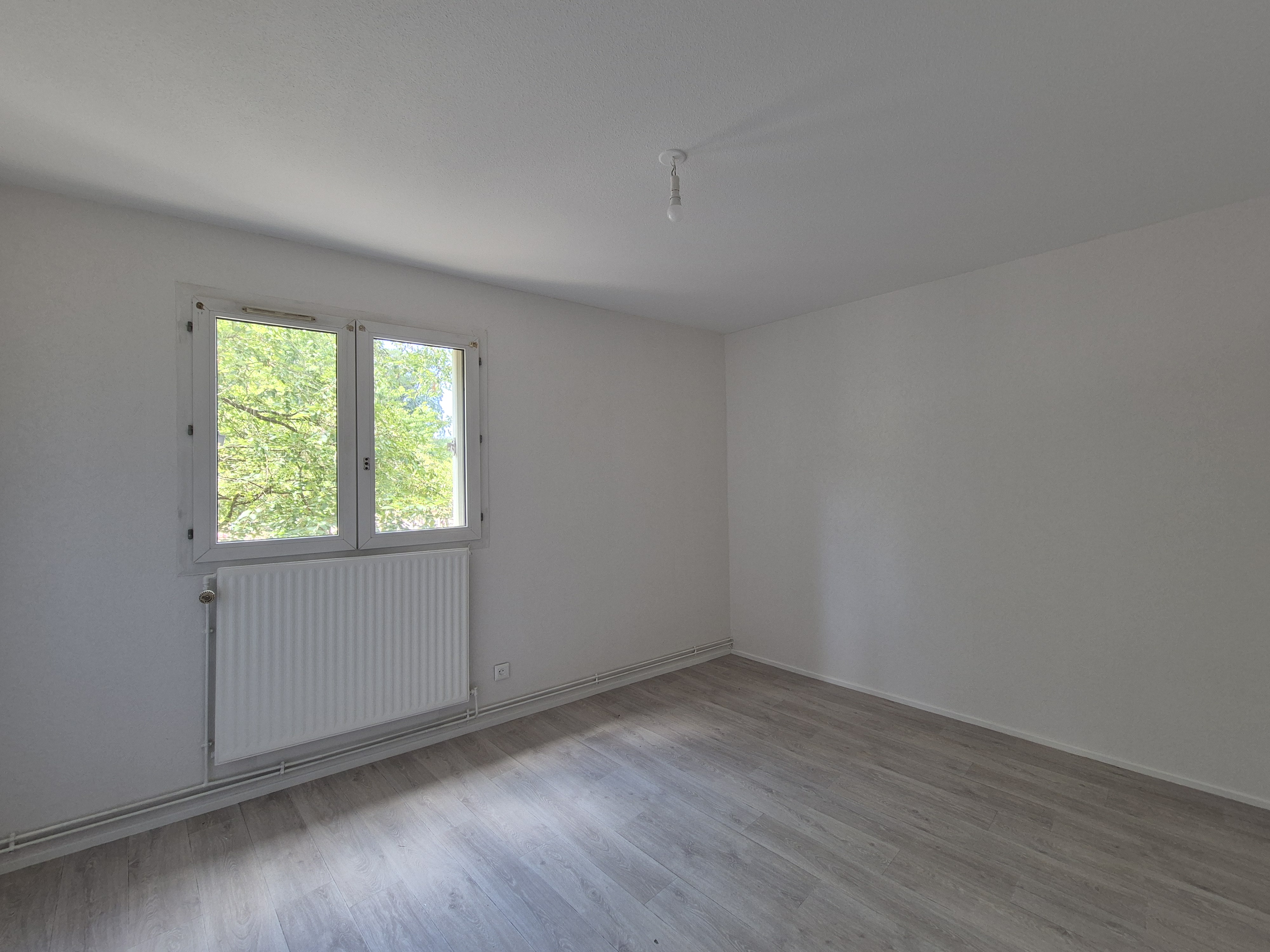 Appartement T6 duplex - 22 Bis Rue Gaston Defferre, Belfort - Ref 52