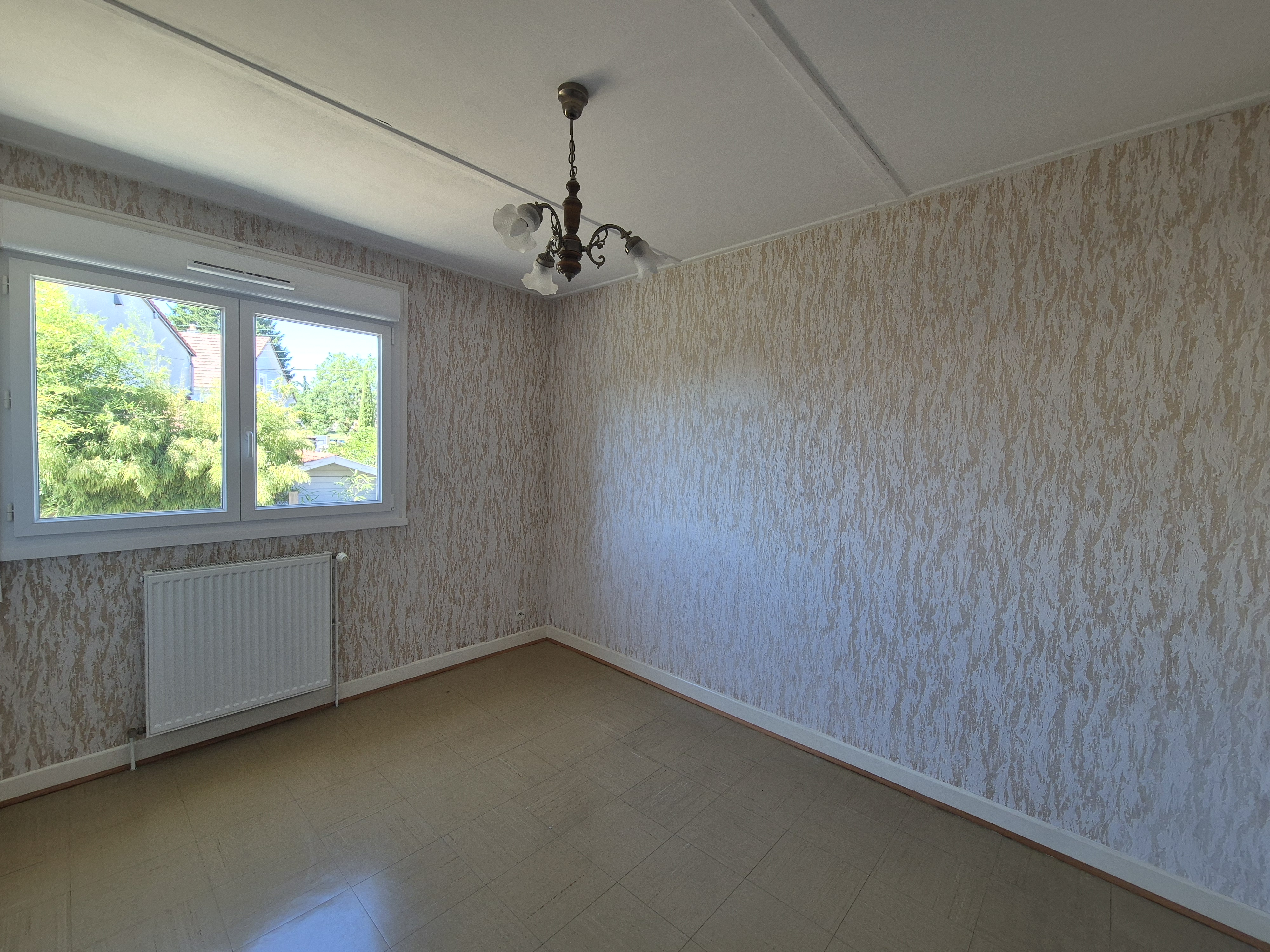 Maison 5 pièces – 37 Vosges, Montreux-Château
