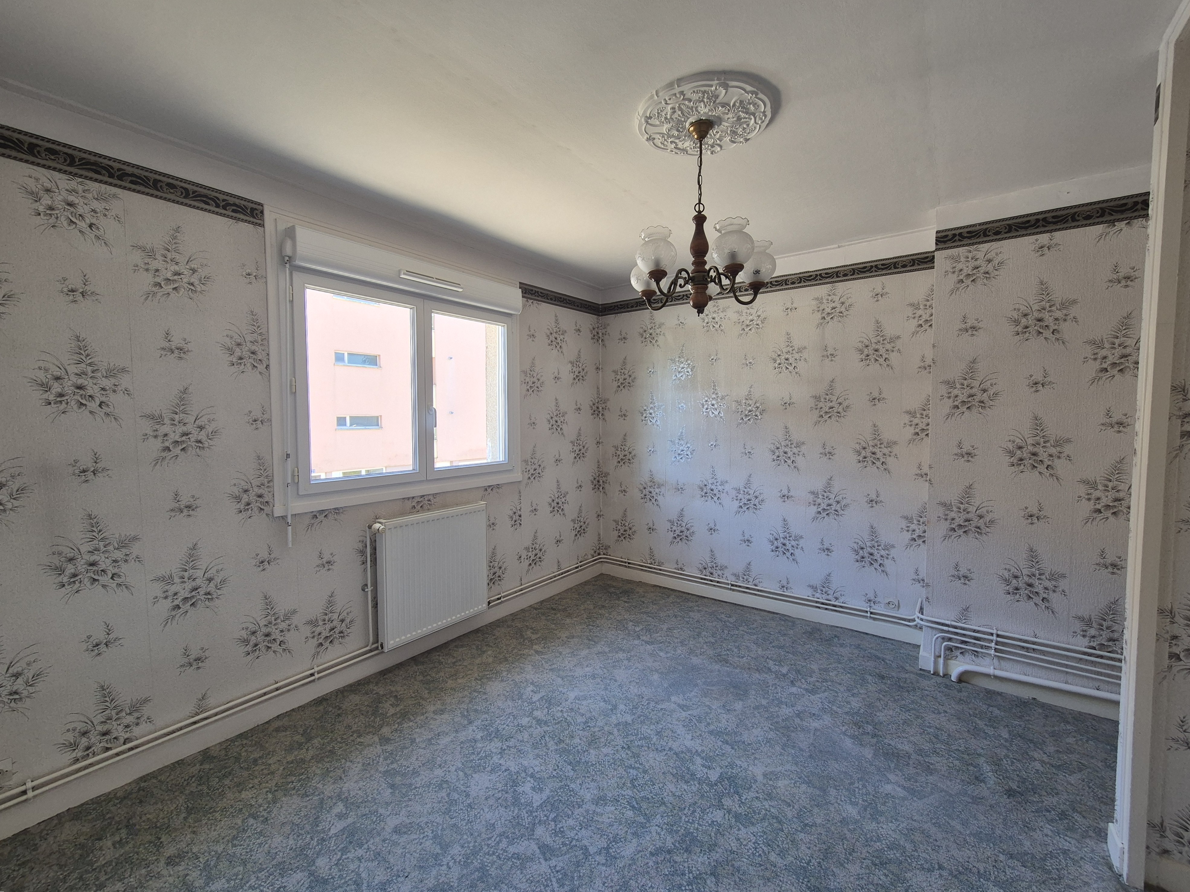 Maison 5 pièces – 37 Vosges, Montreux-Château