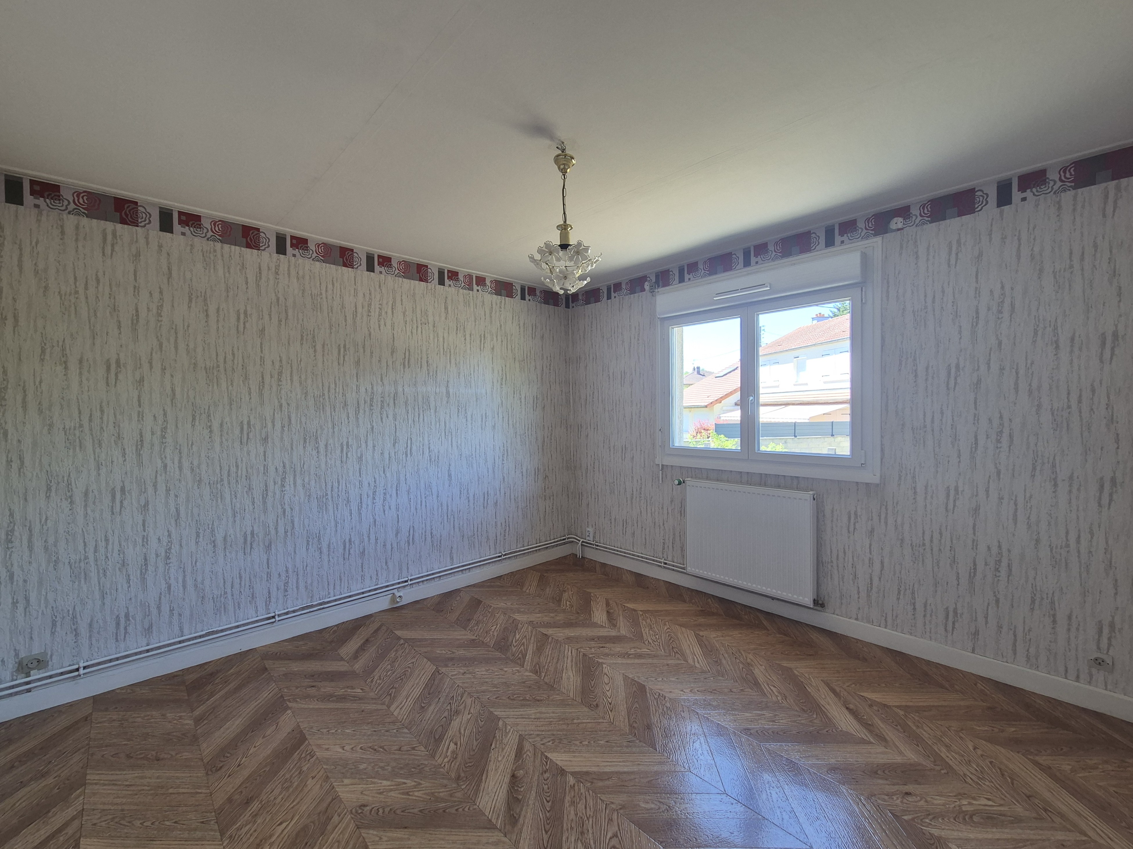 Maison 5 pièces – 37 Vosges, Montreux-Château