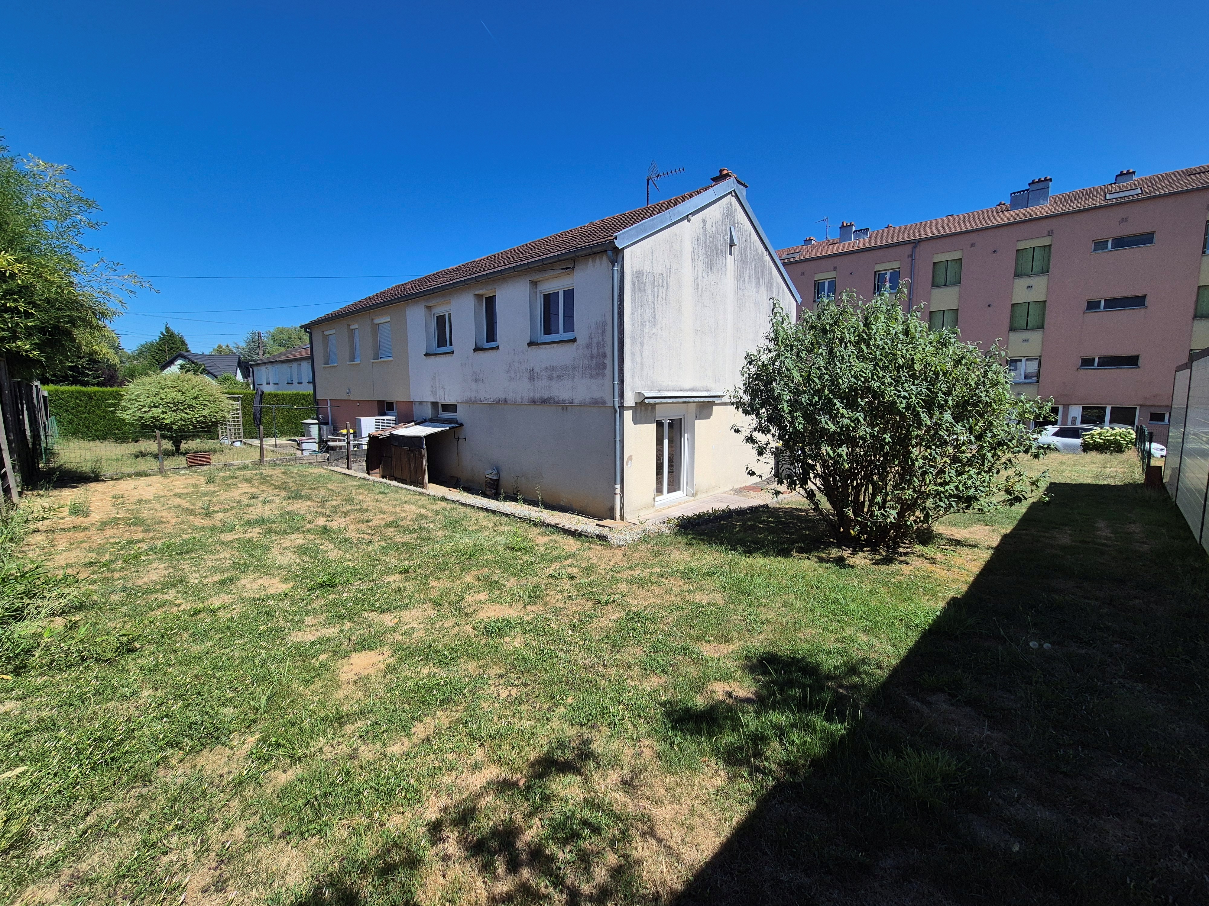 Maison 5 pièces – 37 Vosges, Montreux-Château