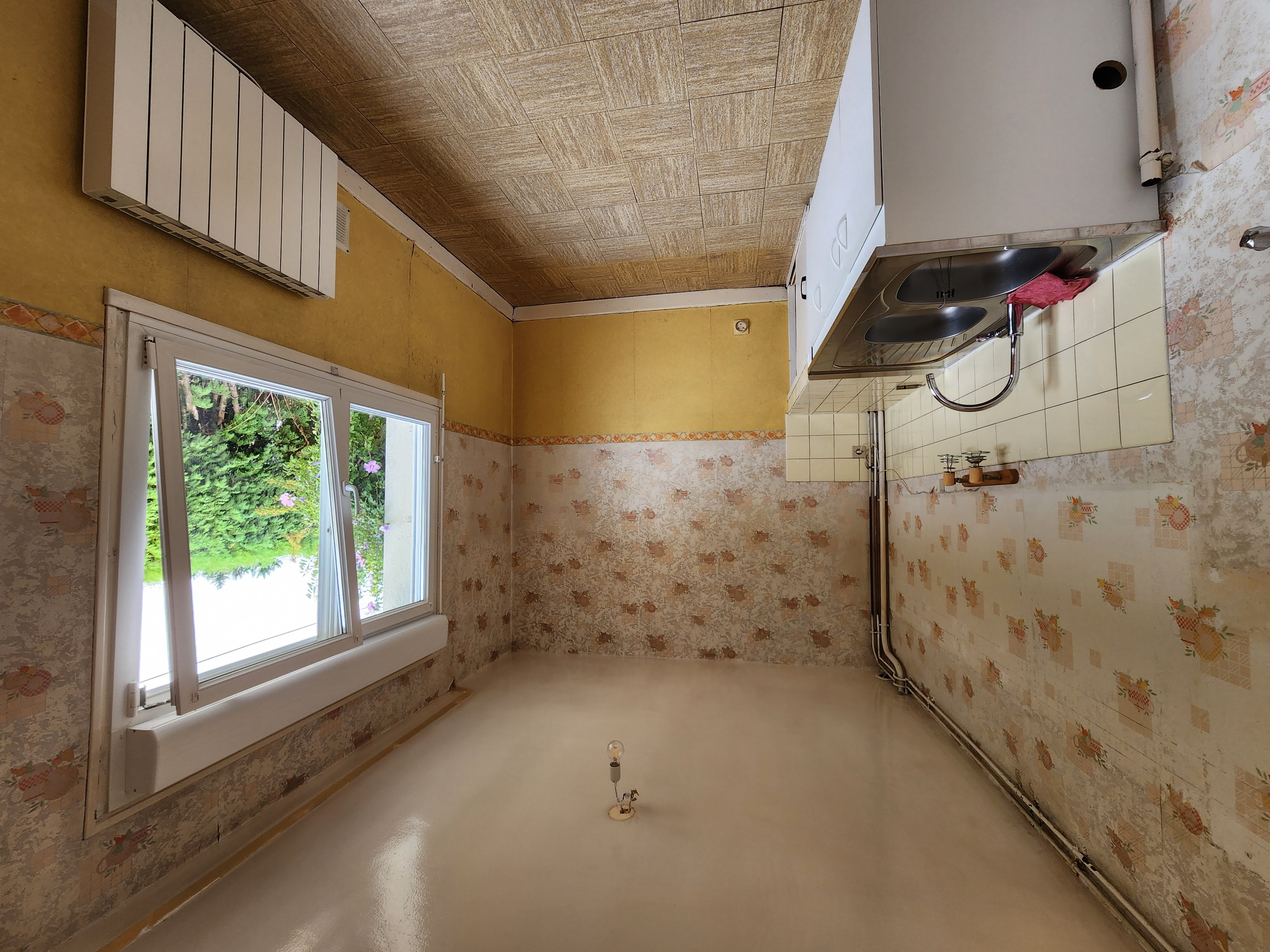Maison 5 pièces – 7 Dorey, Montreux-Château